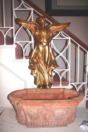 This goldcolored angel statue